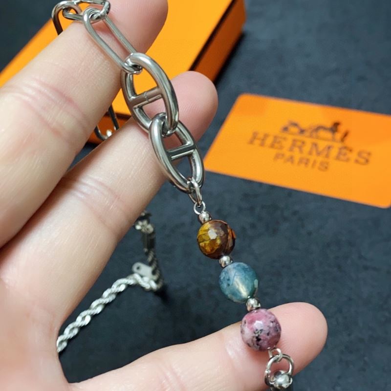 H**me5 necklaces